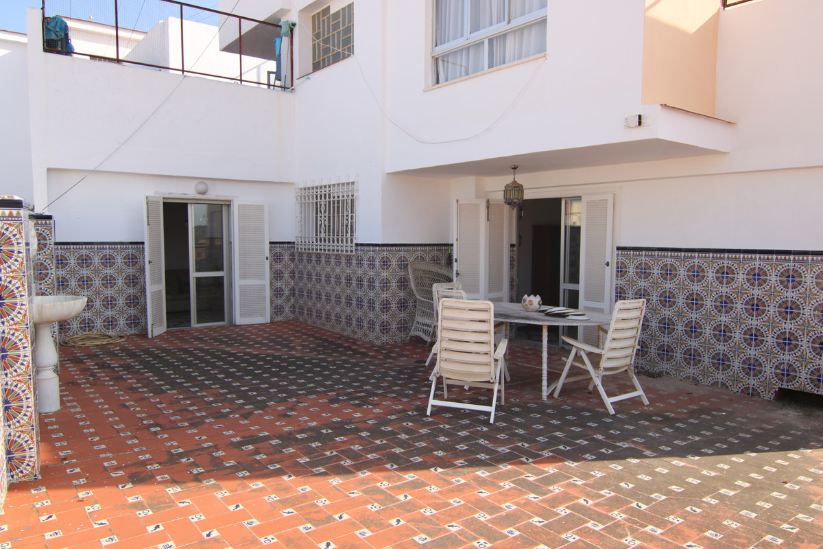 Apartment Penthouse in Coín, Costa del Sol
