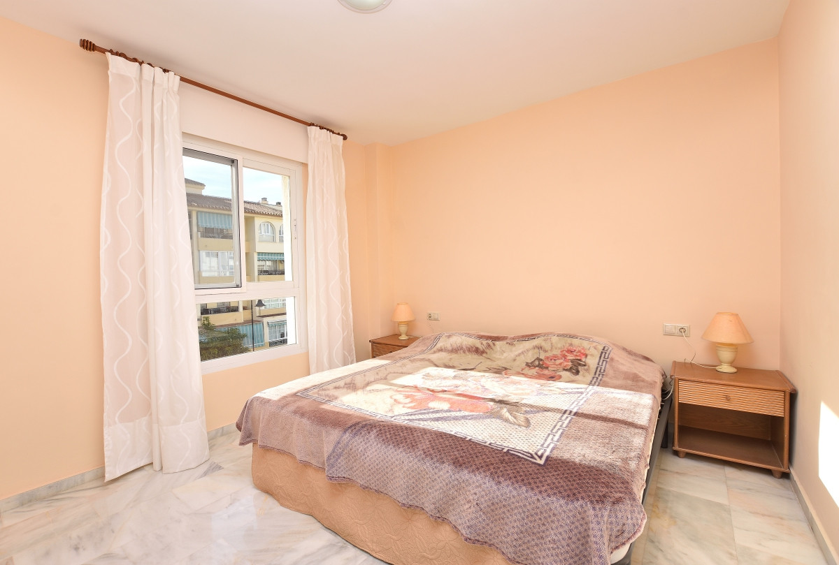 3 bedroom Apartment For Sale in Las Lagunas, Málaga - thumb 10