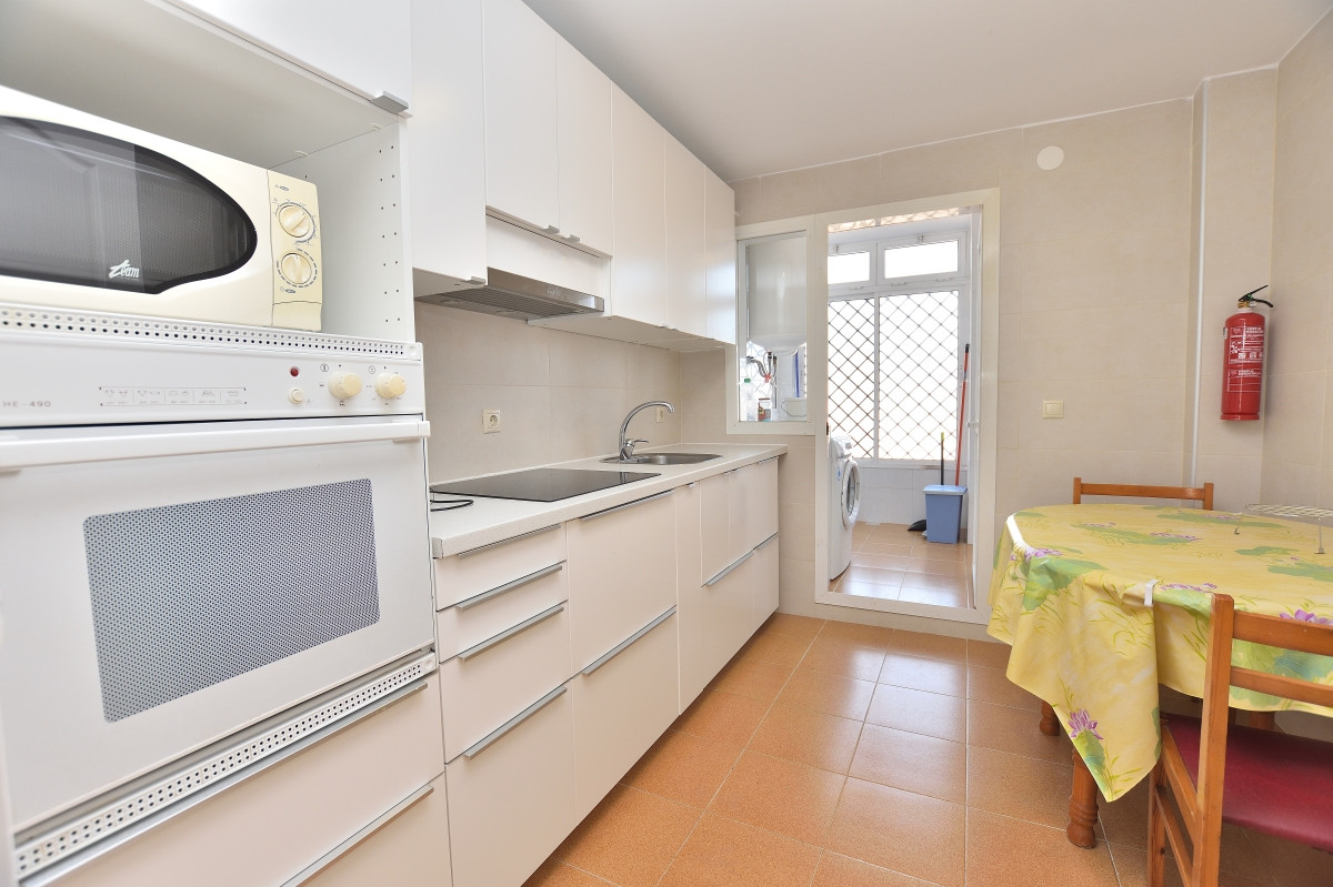 3 bedroom Apartment For Sale in Las Lagunas, Málaga - thumb 4