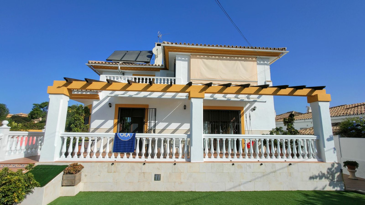 Villa en vente à San Pedro de Alcántara R2998199