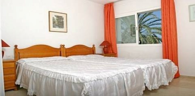 6 bedrooms Apartment in Cortijo Blanco